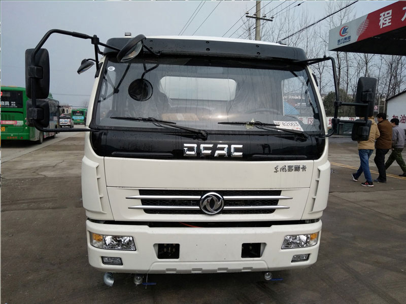 4X2 Dongfeng 5m3 Road Cleaning Trucks