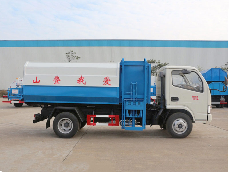 4X2 Dongfeng 5CBM Side Loader Garbage Trucks