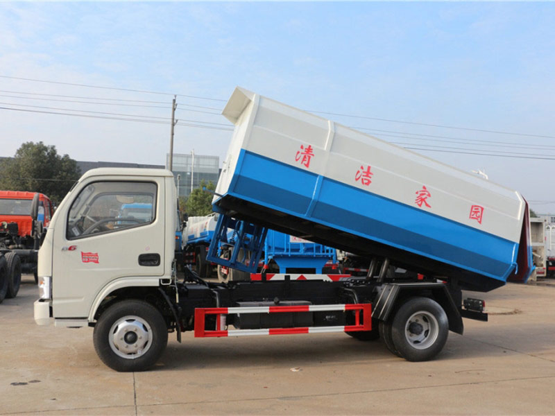 4X2 Dongfeng 5CBM Side Loader Garbage Trucks