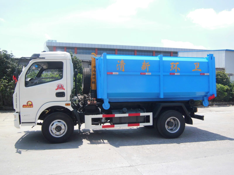 4X2 Dongfeng 5m3 Hook Lift Garbage Trucks