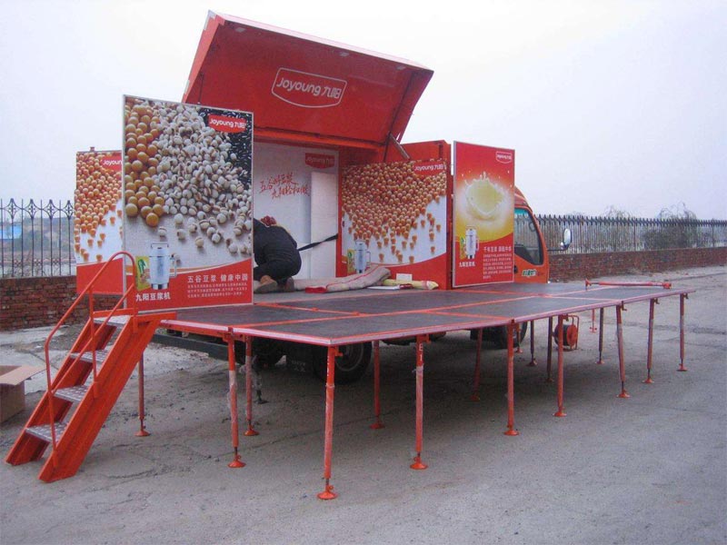 Mobile Stage Roadshow Trucks With LED Screen