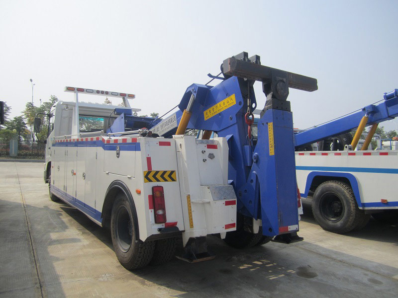 Dongfeng 5 Tons Integrated Tow Trucks