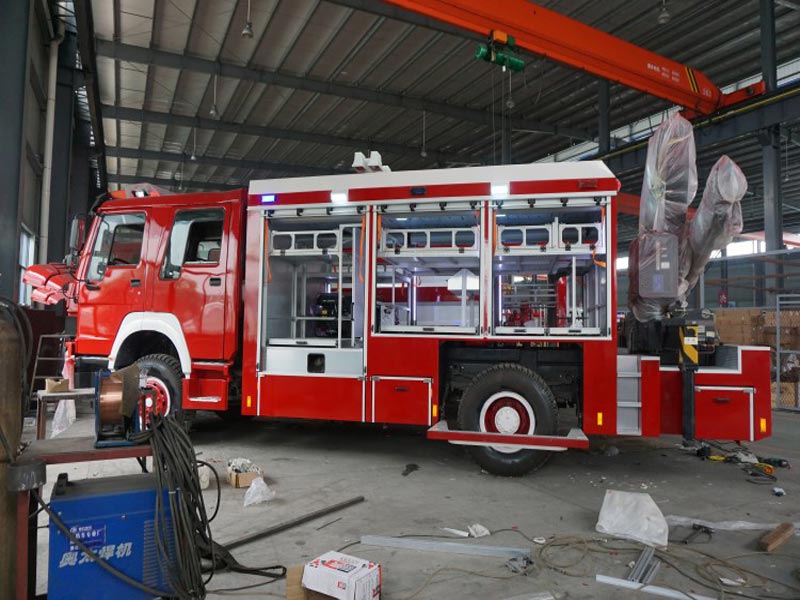 Fire Rescue Truck With 10 Ton Xcmg Crane