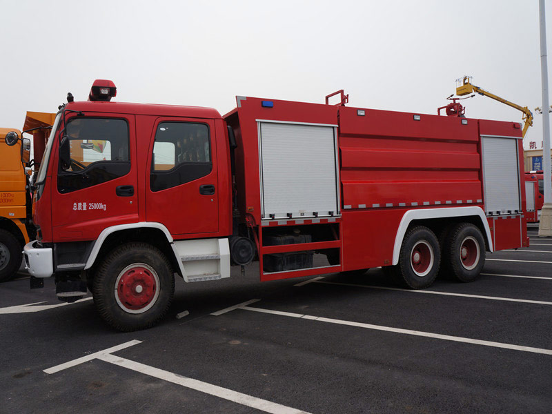 10CBM ISUZU Foam Water Fire Fighting Trucks