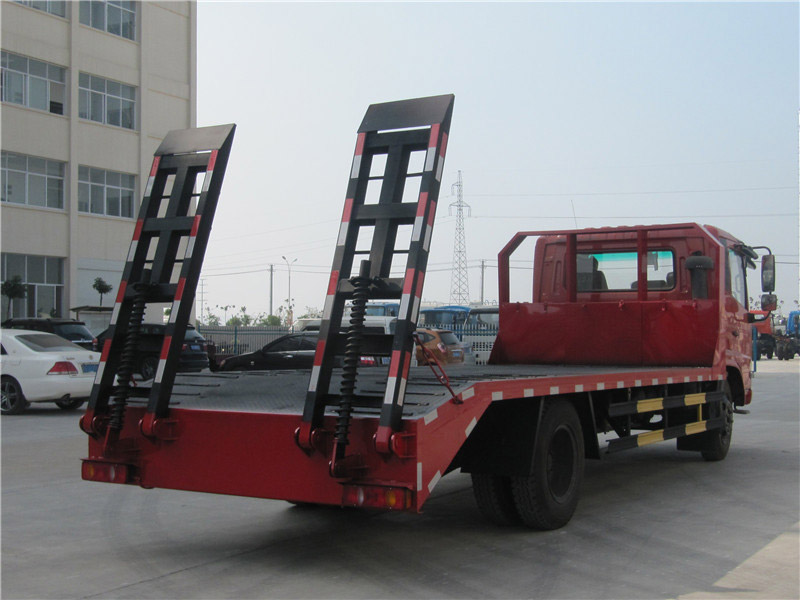 10 Ton Dongfeng Flatbed Truck For Excavator Transport