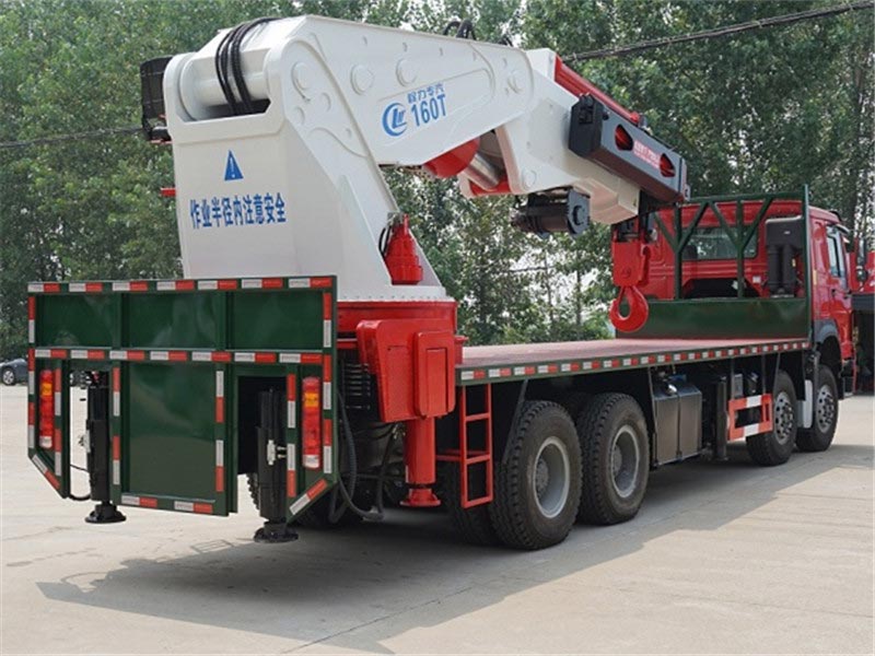 50Ton Sinotruk HOWO Heavy Duty Crane Trucks