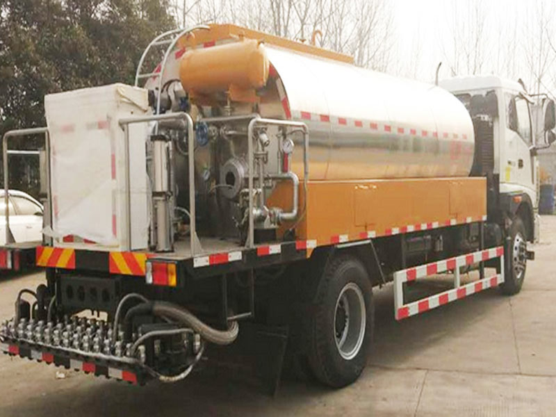 10m3 FOTON Asphalt Distributor Trucks