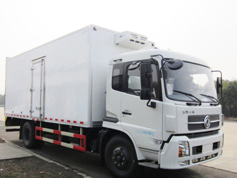 4X2 Dongfeng 5Tons Van Trucks