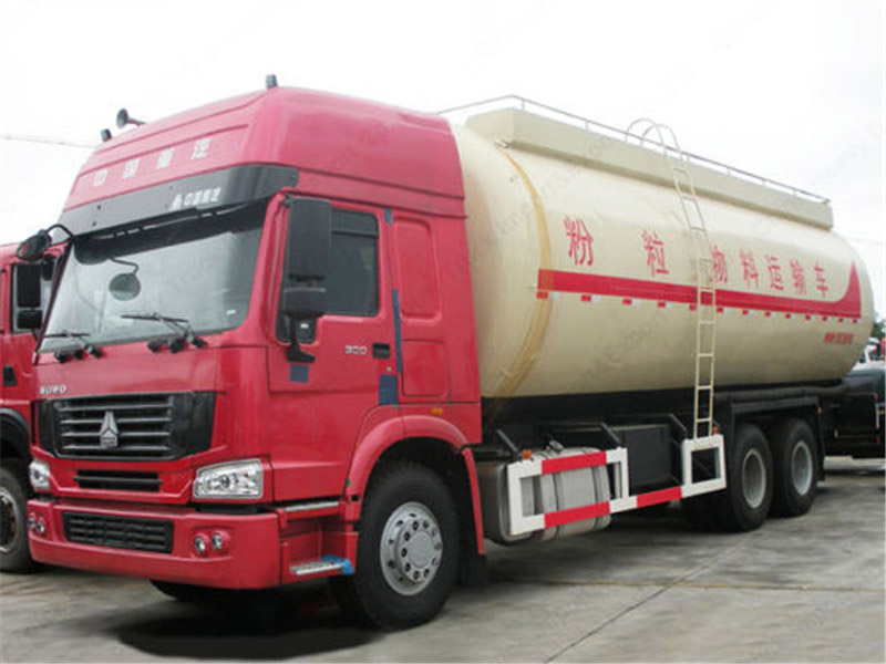 6X4 Sinotruk HOWO 30CBM Bulk Cement Trucks