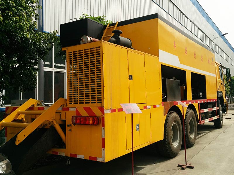 8CBM Slurry Seal Coat Trucks