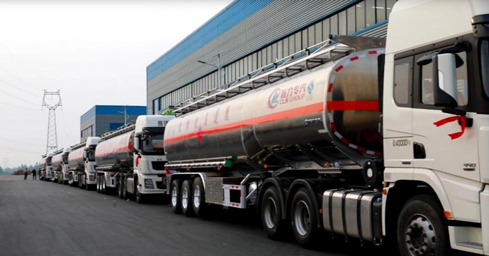 chemical liquid tank truck 4