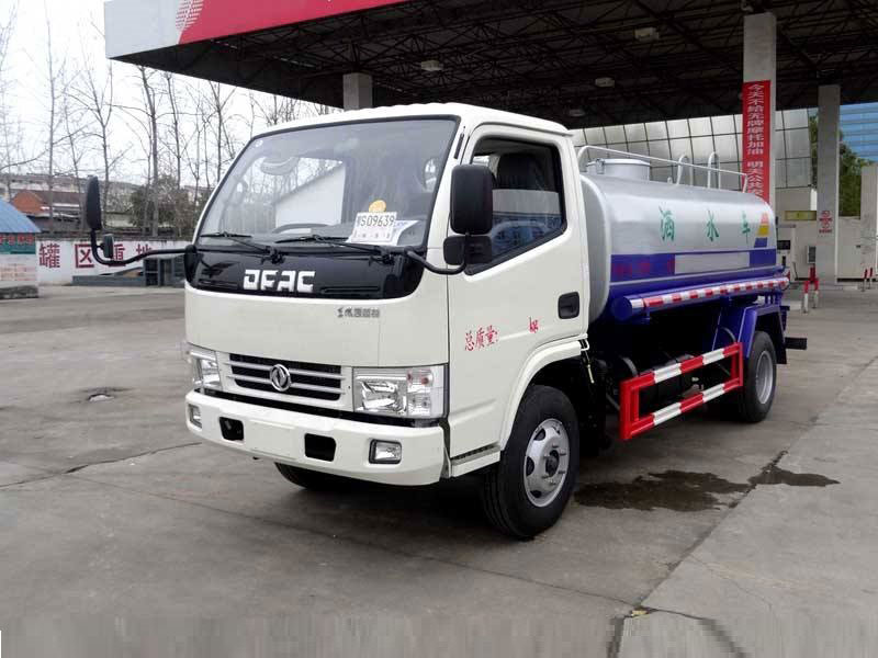 4x2 Dongfeng 5CBM Water Tanker Truck