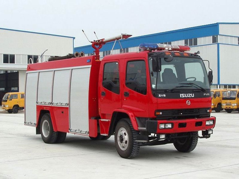 ISUZU 5000L Water Foam Tank Truck