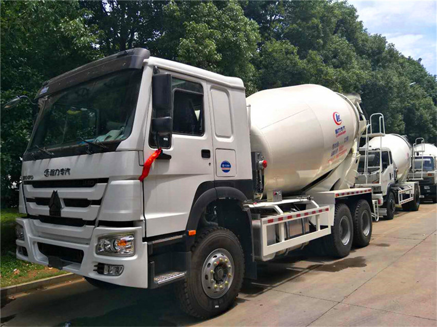 Sinotruk 6*4 12m3 Concrete Mixer Truck