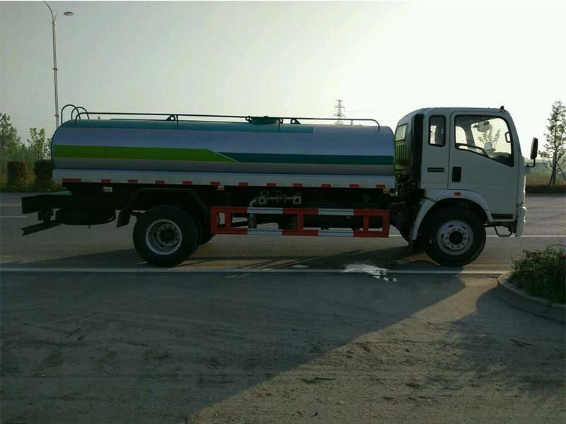 Sinotruk 4x2 160PH 13cbm Water Tank Truck